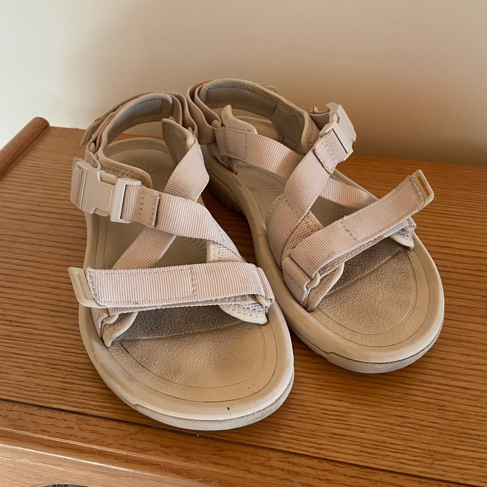 Teva Women's Hurricane Verge Sandal - Birch